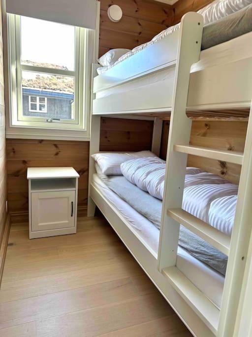 Lovise Mountain Apartment Stranda  Esterno foto