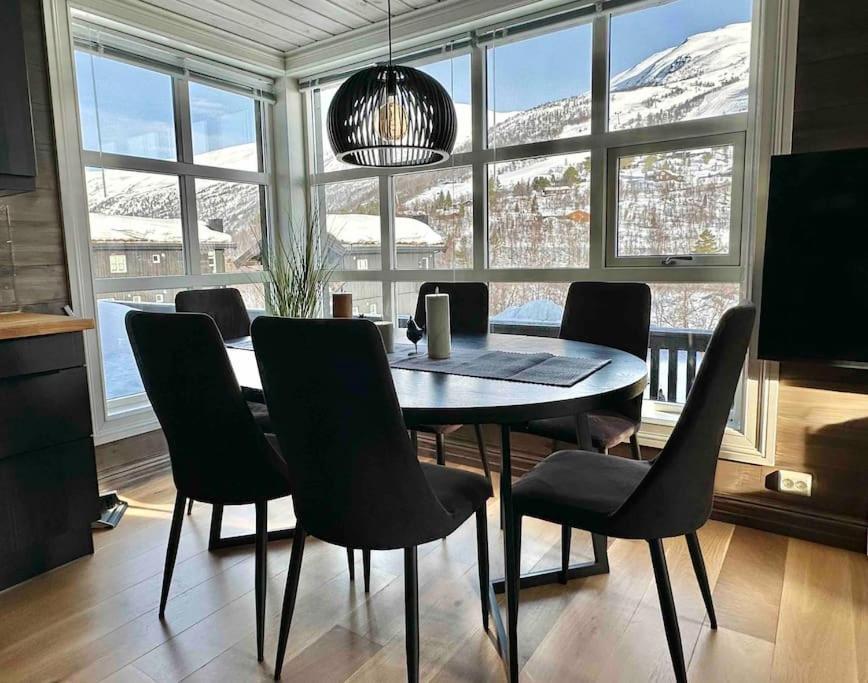Lovise Mountain Apartment Stranda  Esterno foto