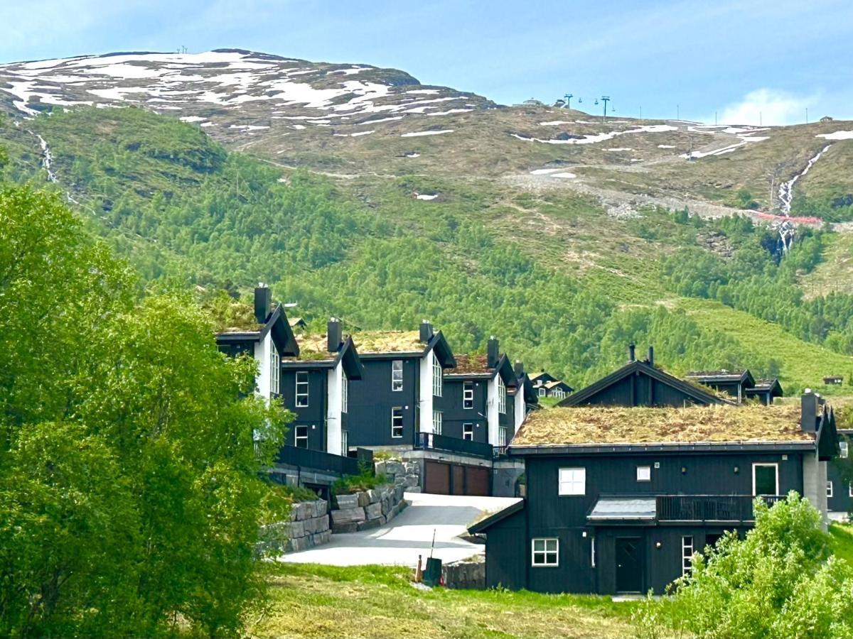 Lovise Mountain Apartment Stranda  Esterno foto
